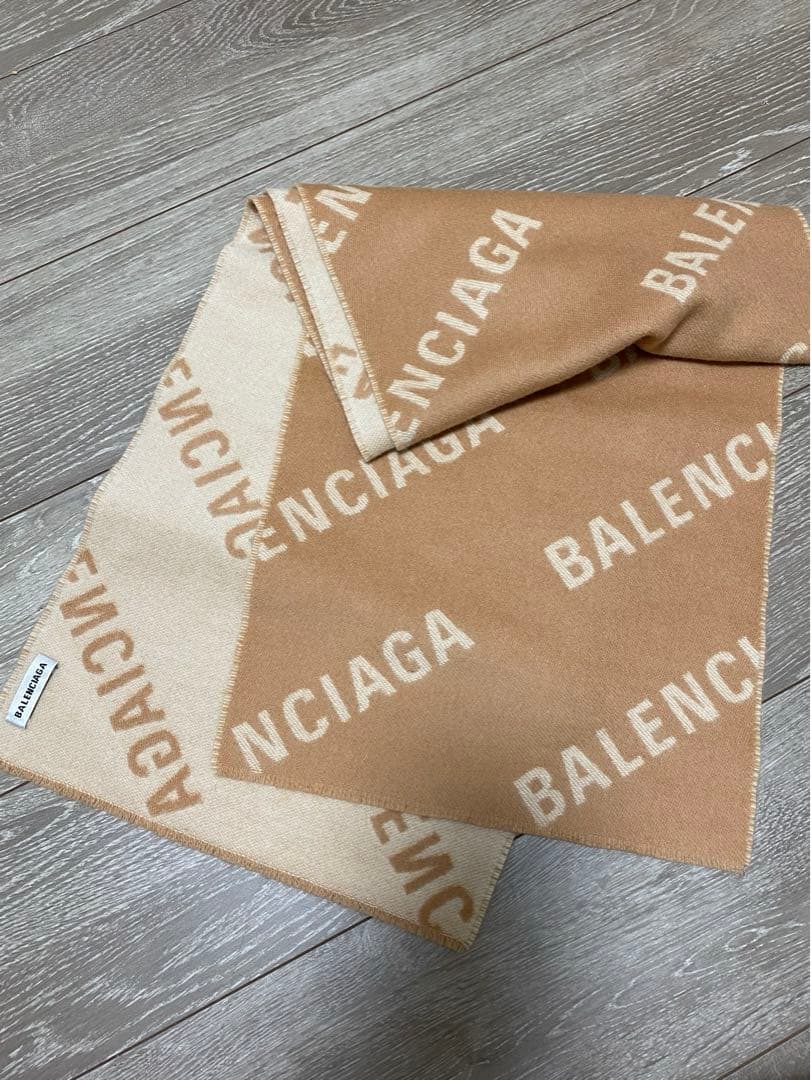 美品 BALENCIAGA バレンシアガ ロゴ　ウール　スカーフ　男女兼用