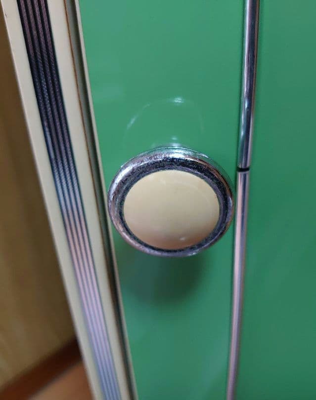 美品 レトロポップ 昭和レトロ 飾り棚 食器棚 花柄 アンティーク インテリア