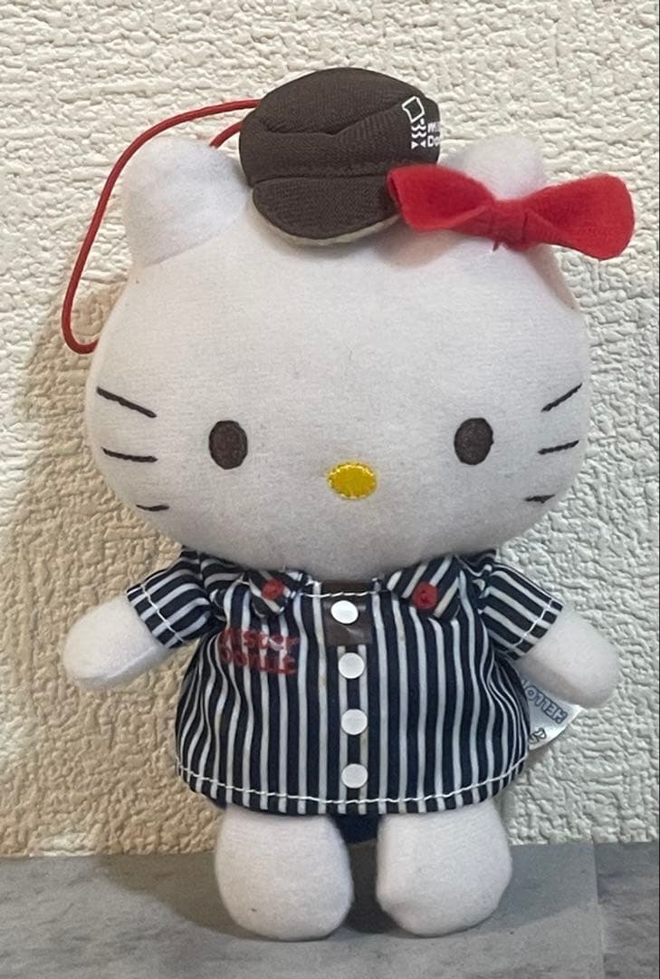 ロ　キティ 収納ボックス兼椅子ドレスのぬいぐるみミスドコラボぬいぐるみストラップ