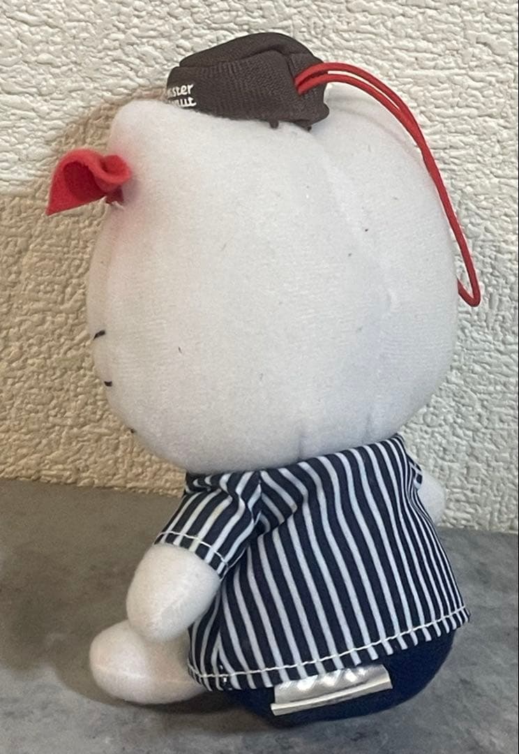 ロ　キティ 収納ボックス兼椅子ドレスのぬいぐるみミスドコラボぬいぐるみストラップ