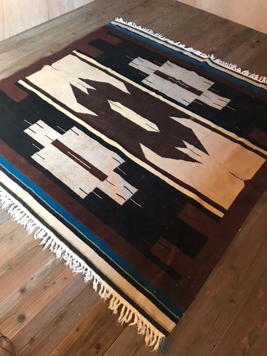 手織りラグ 190×198