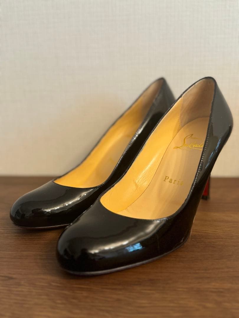 ルブタン　ラウンドトゥパンプス　36.5