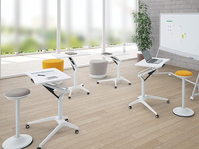 【極美品】オカムラ　昇降テーブル　手動昇降デスク　ライズフィットⅢ　そら豆形