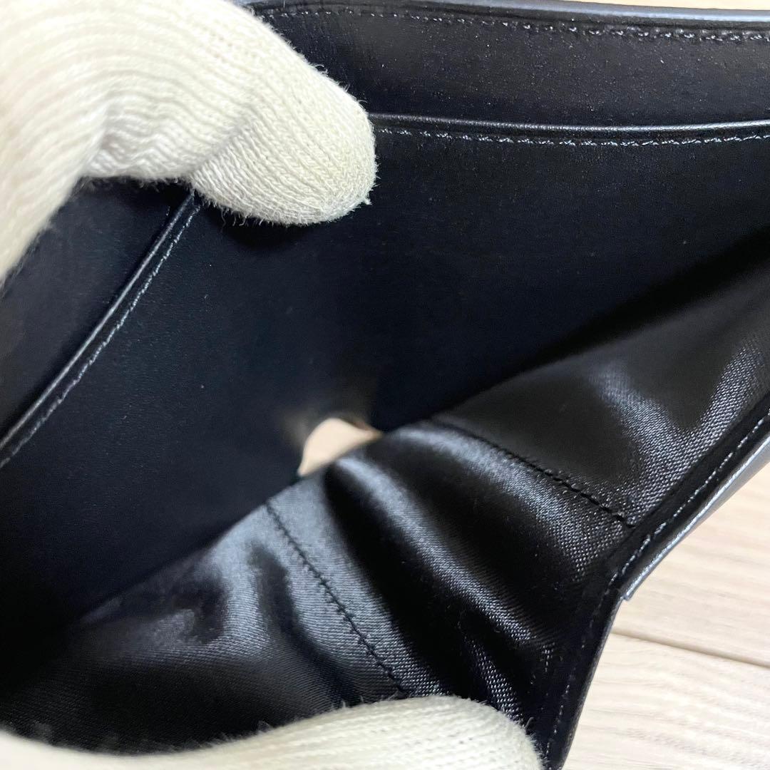 未使用/ペッレモルビダ　二つ折り財布　ウォレット　コンパクト　ブラック　レザー