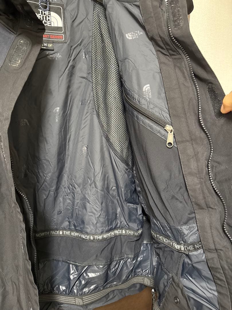 ノースフェイス　マウンテンパーカー　メンズ　Mサイズ　ブラック　NP15900