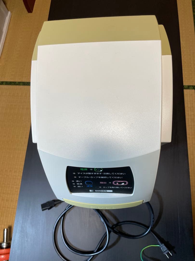 サンデンワンショットめいらくソフトクリームサーバー