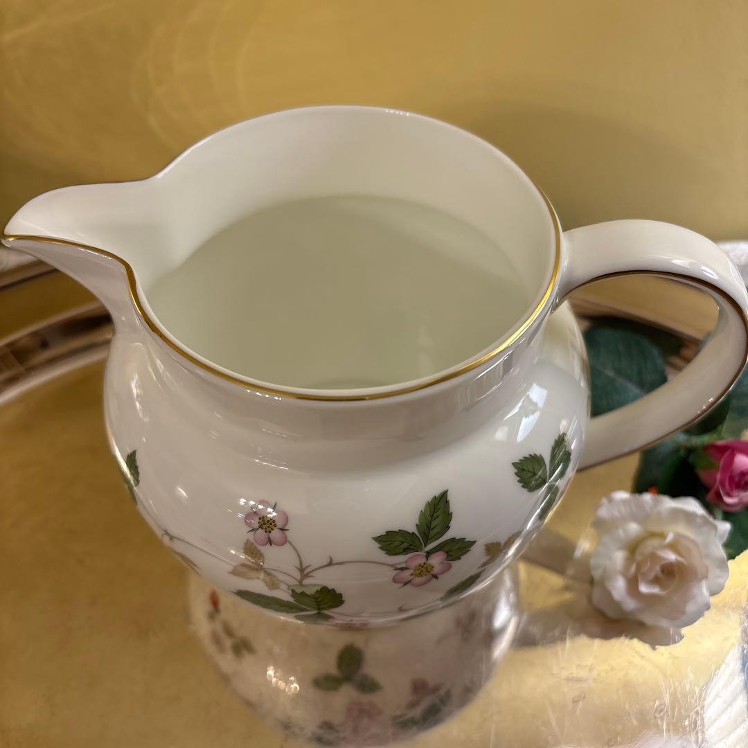 英国製　希少　ウェッジウッド　ワイルドストロベリー　ピッチャーorジャグ