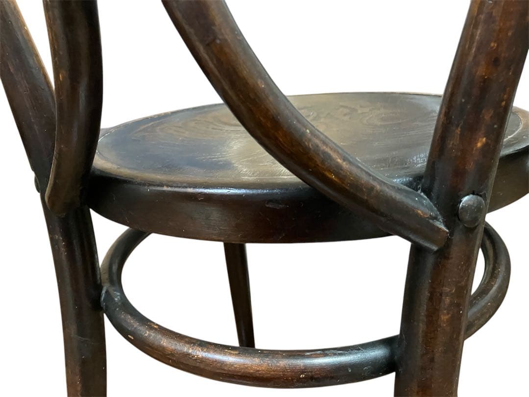 ベントウッドチェア　アンティーク　珍しい形　曲げ木　座面装飾　軽い