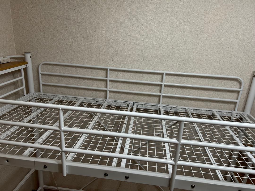 ホワイトロフトベッド スチール製 階段付き