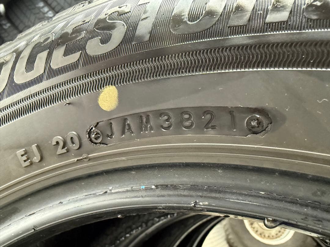 こっこブリヂストンスタッドレス205／60R16 96Q深溝