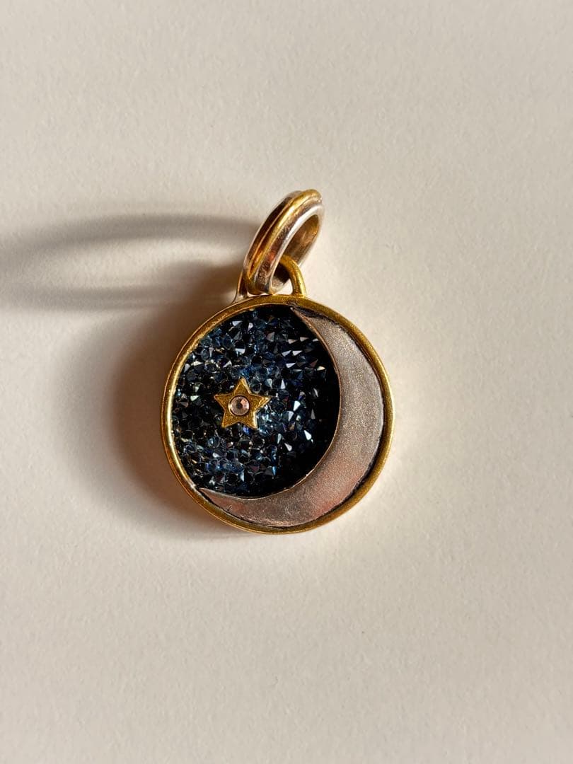 美品 Waxing Poetic チャーム