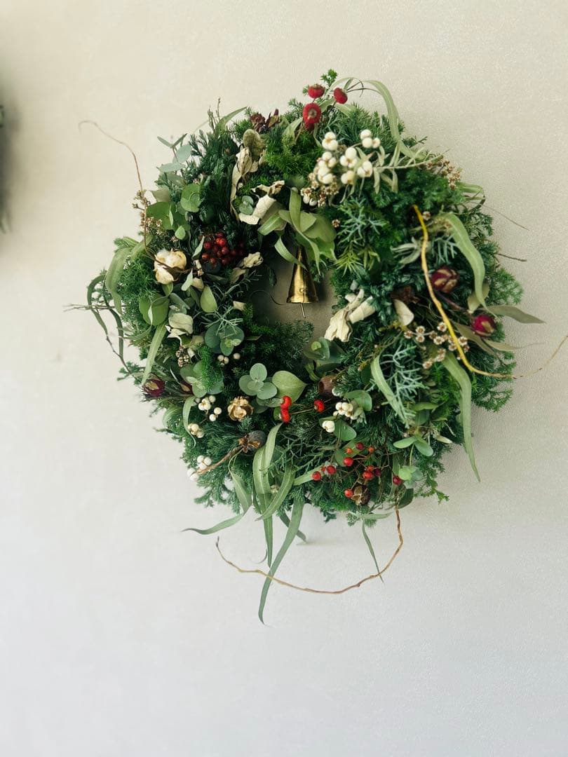 Merry Christmas 2025 静かな森の木の実のリース　〜50cm