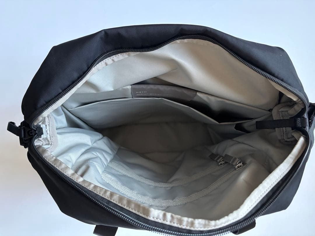 Urth / Arkose Tote アース　トート　カメラバッグ　Aer