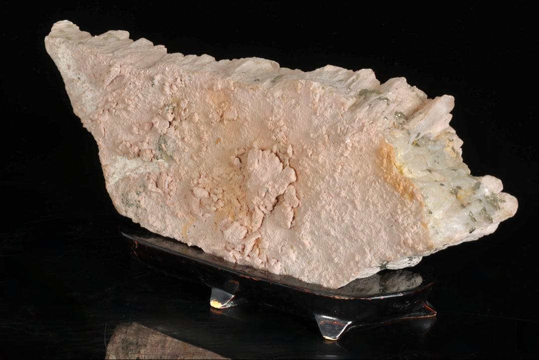 国産 菱マンガン鉱 インカローズ 黄鉄鉱 天然石 5kg 台座付 鉱物 鑑賞石