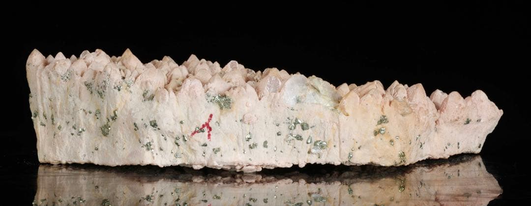 国産 菱マンガン鉱 インカローズ 黄鉄鉱 天然石 5kg 台座付 鉱物 鑑賞石