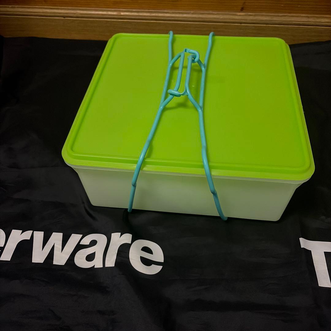 タッパーウェア角型大容量容器すのこ2枚ハンドル付き