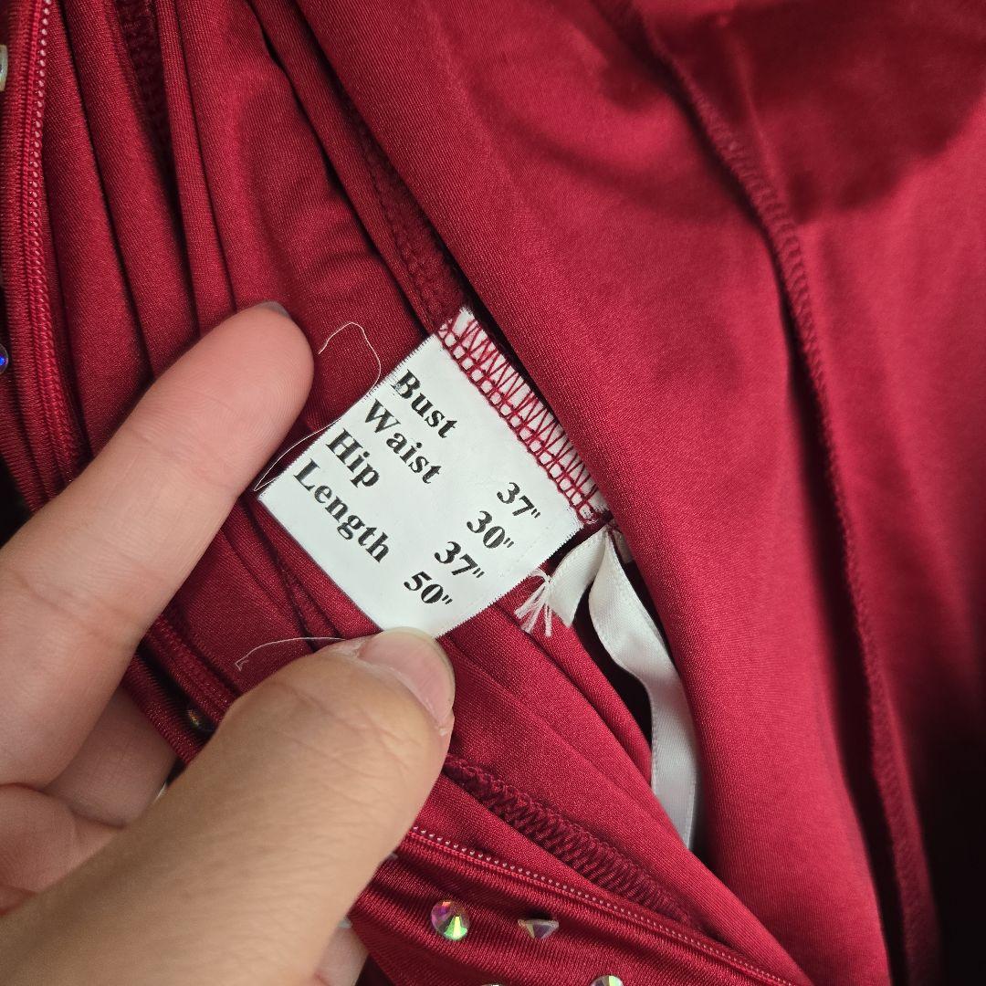 赤いビーズ装飾社交ダンスドレス