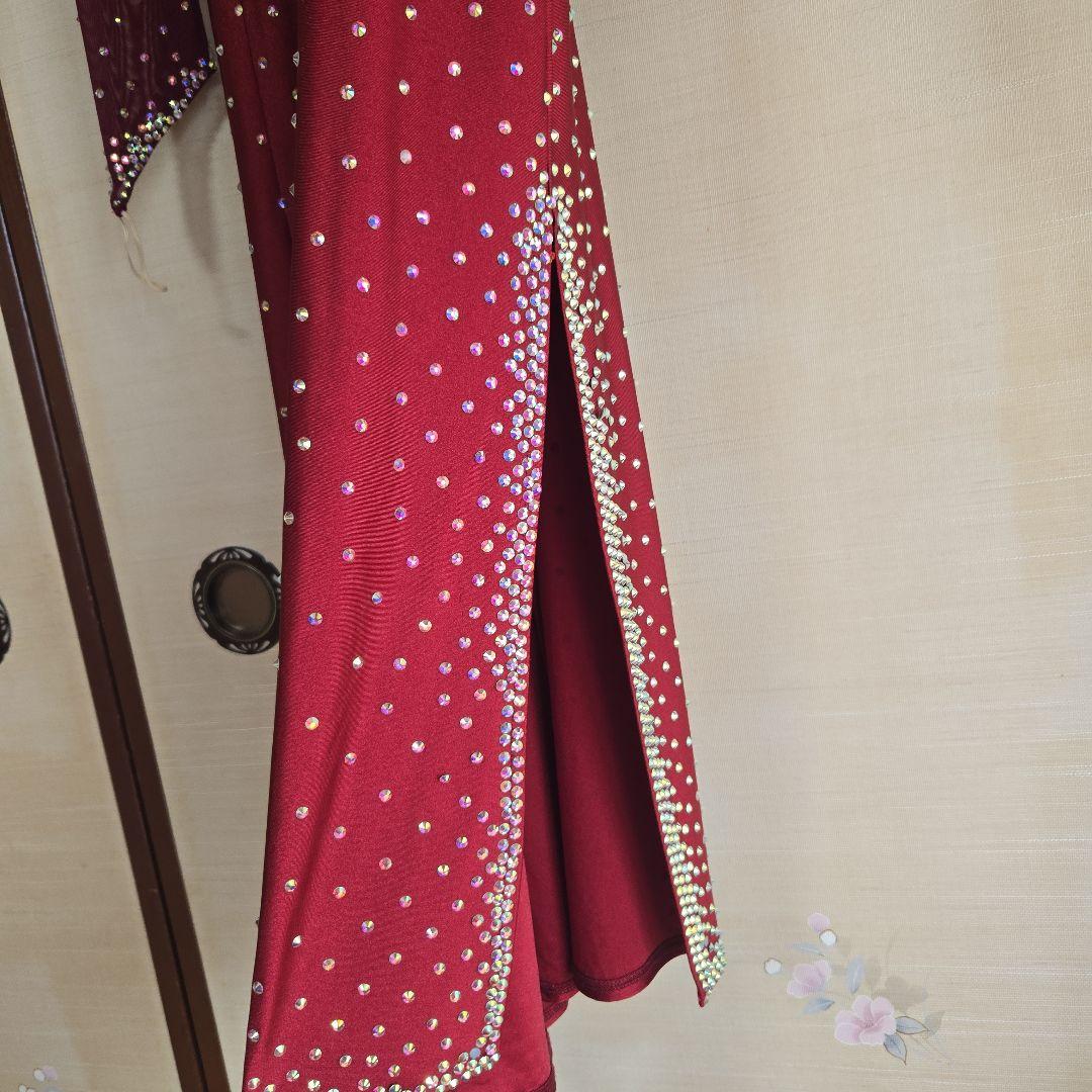 赤いビーズ装飾社交ダンスドレス