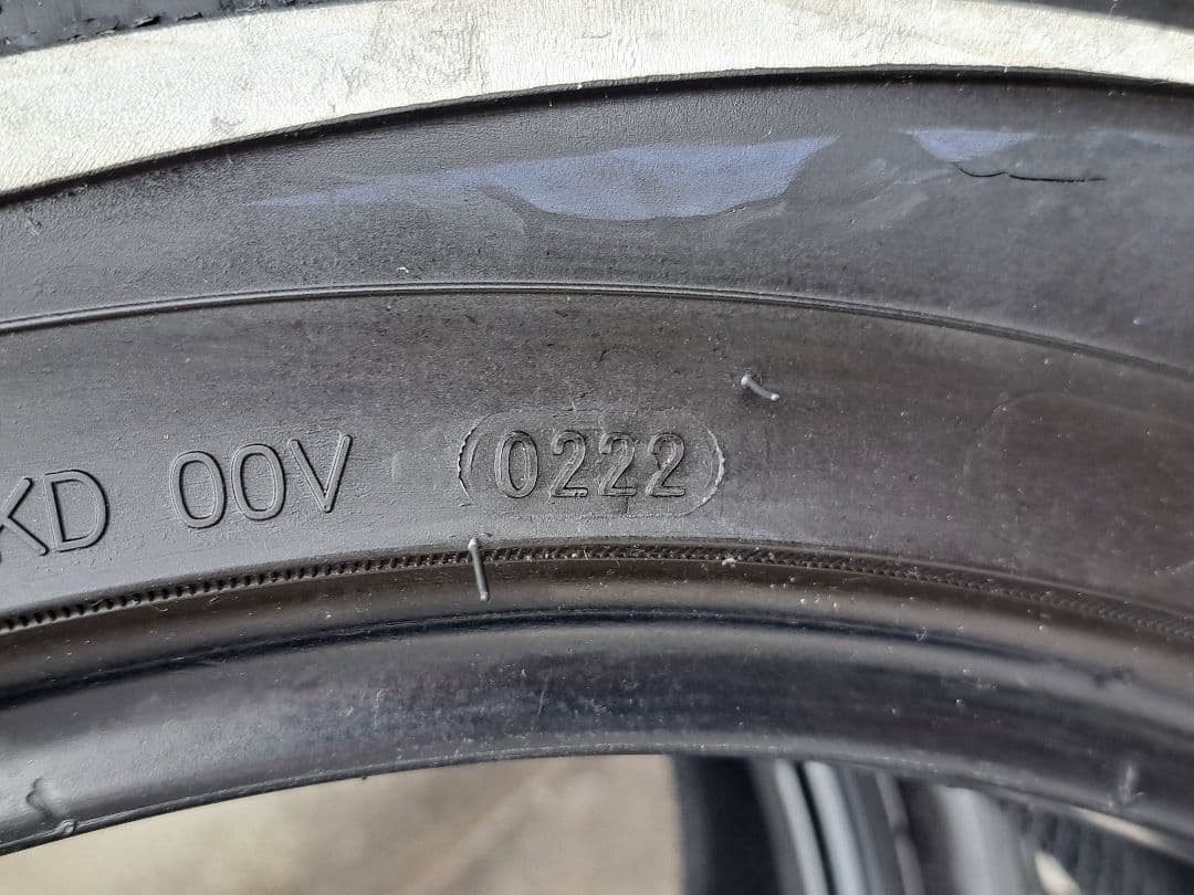 希少ヴァイツァーVITOUR TIRE FORMULA X 215/60r17①