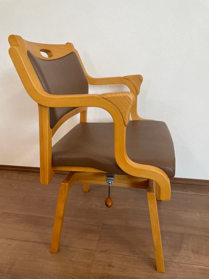 【美品・送料込み】貞苅椅子製作所 回転椅子 Care-111-RAC 介護椅子