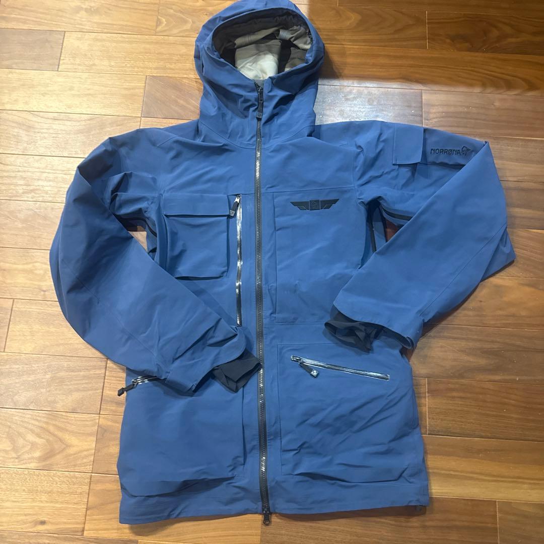 ノローナ　タモック　スノーボードウェア上 ゴアテックス