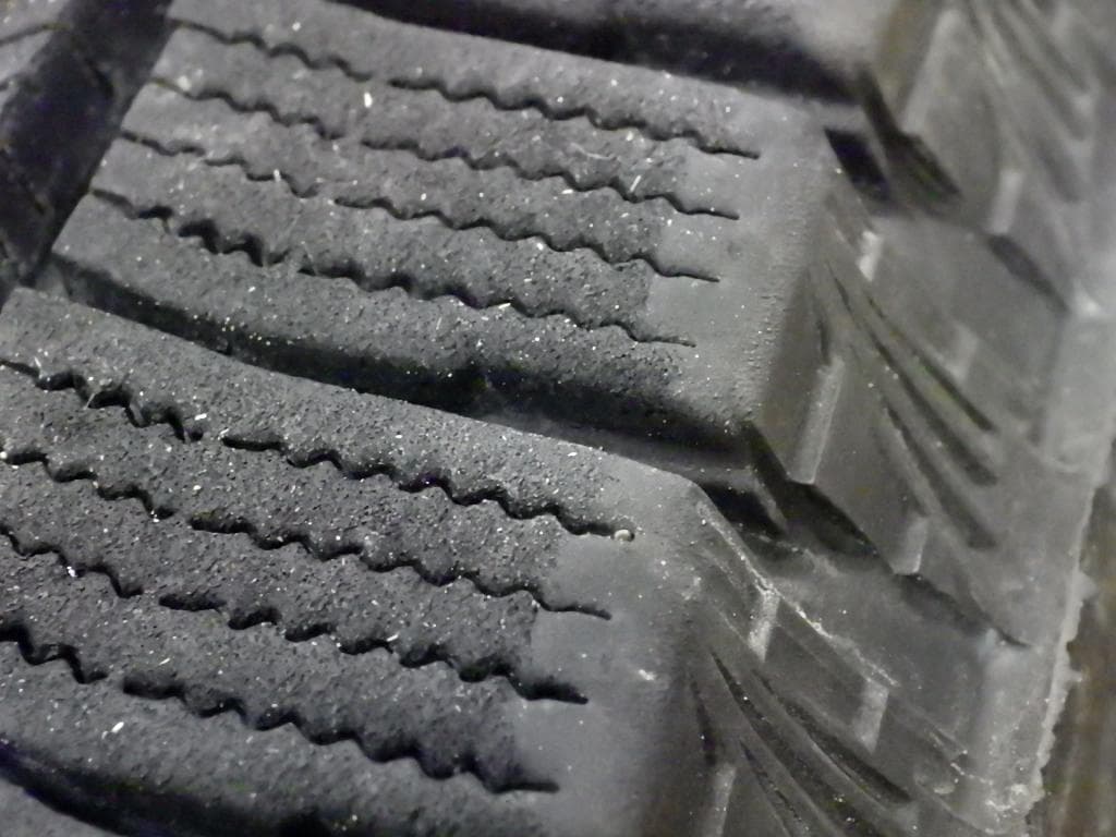 札幌発 205/55R16 BS VRX3 スタッドレス 4本SET 着払い