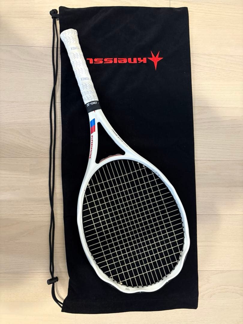 kneissl クナイスル　ラケット ホワイト