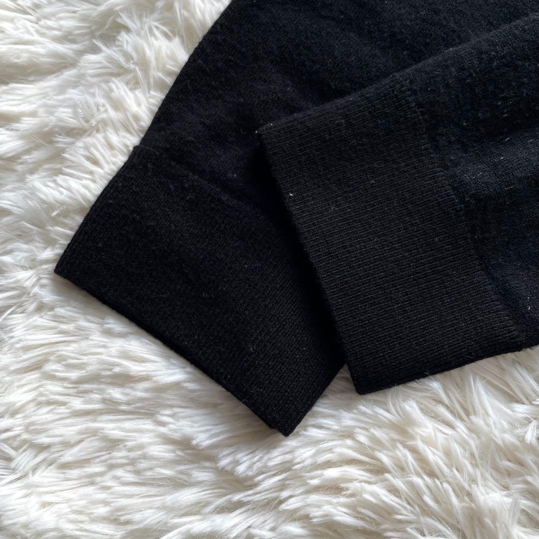 美品✨バーバリー　ニット　セーター　ストレッチ　現行タグ　ロゴ　黒　L
