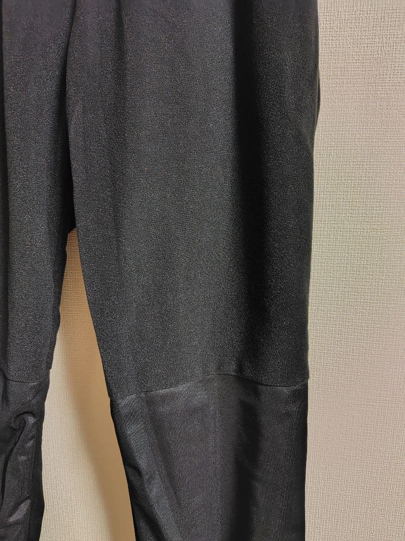 アシックス　レディース　ウィンドブレーカー＆トレーニングパンツセット