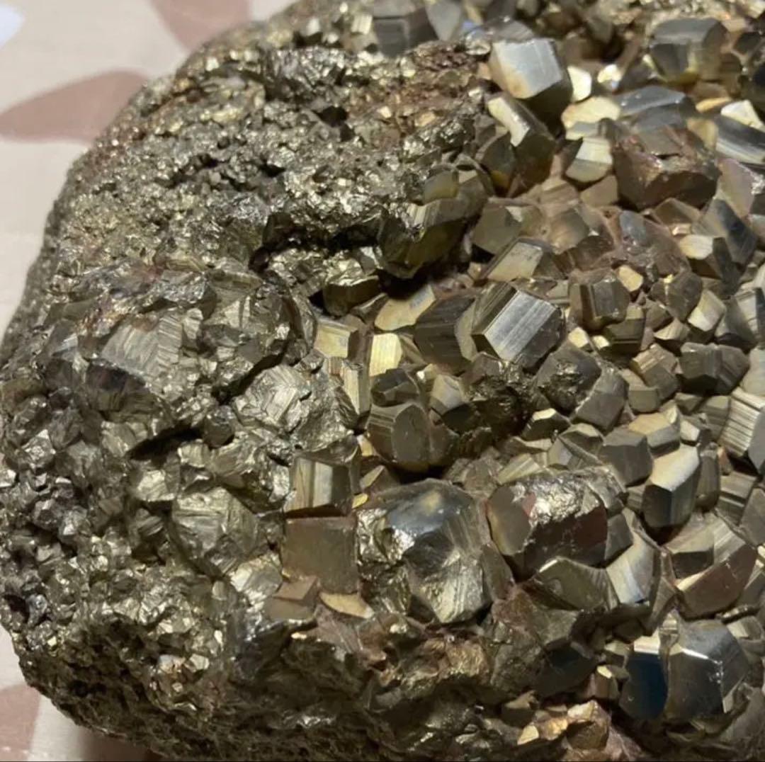 パイライト　黄鉄鉱　原石　外国産　鉱物　金運　パワーストーン　オブジェ