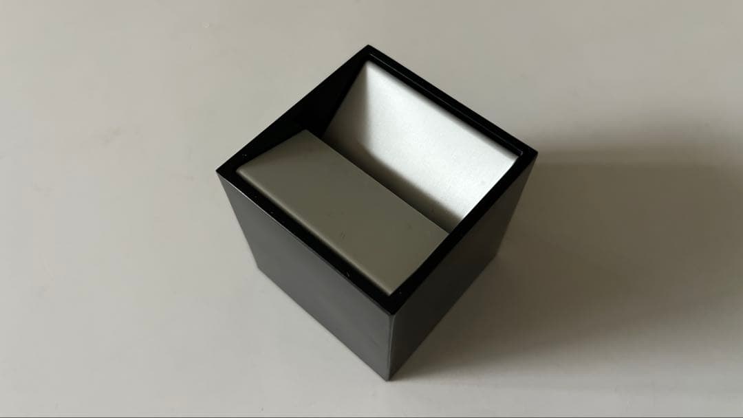 DANESE Canarie BRUNO MUNARIブルーノ・ムナーリ