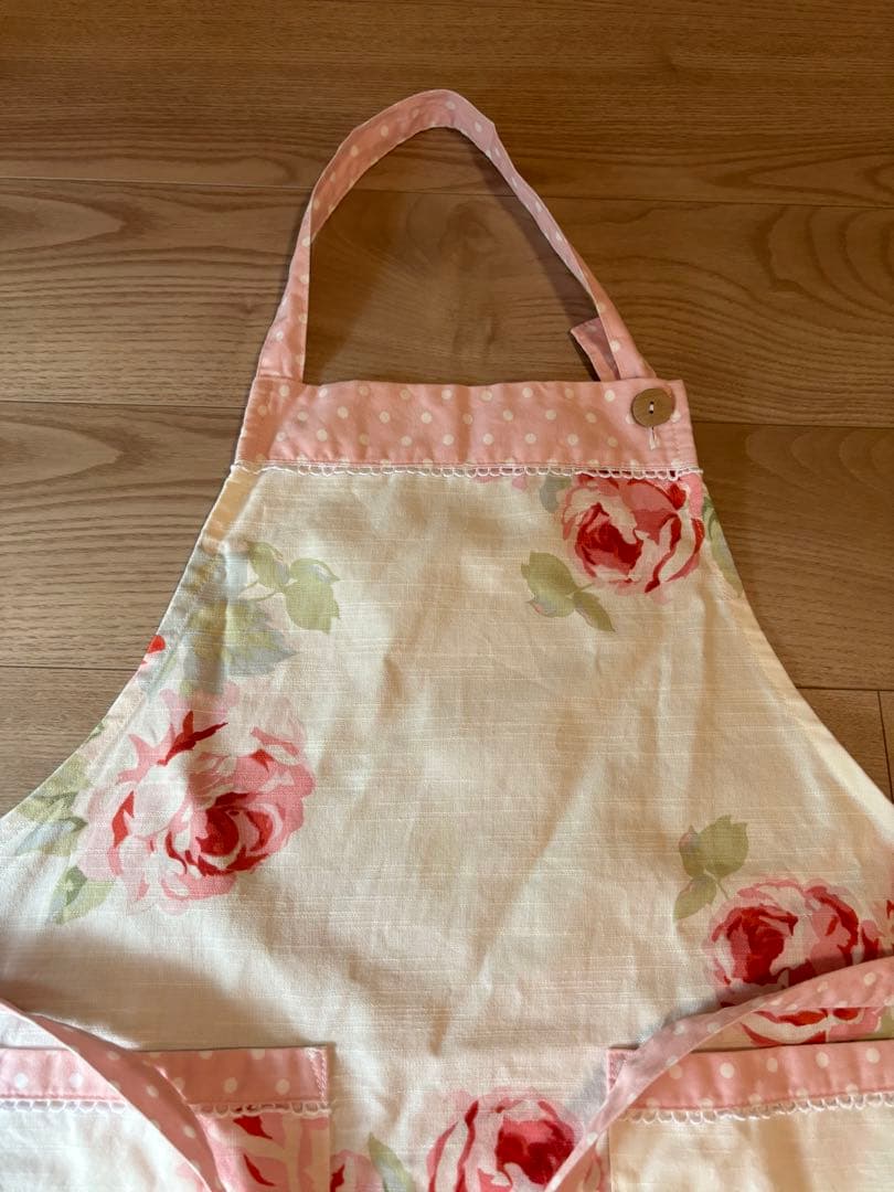 ローラアシュレイ　エプロン　花柄　クチュールローズ