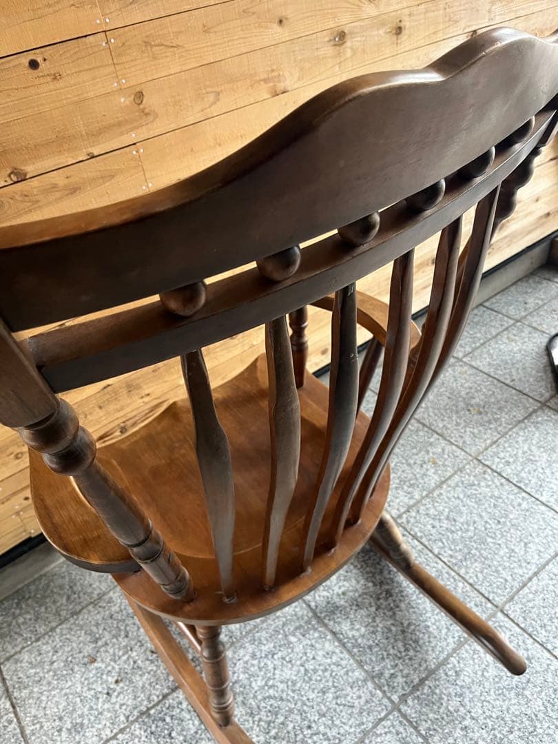 木製ロッキングチェア アンティーク 装飾付き