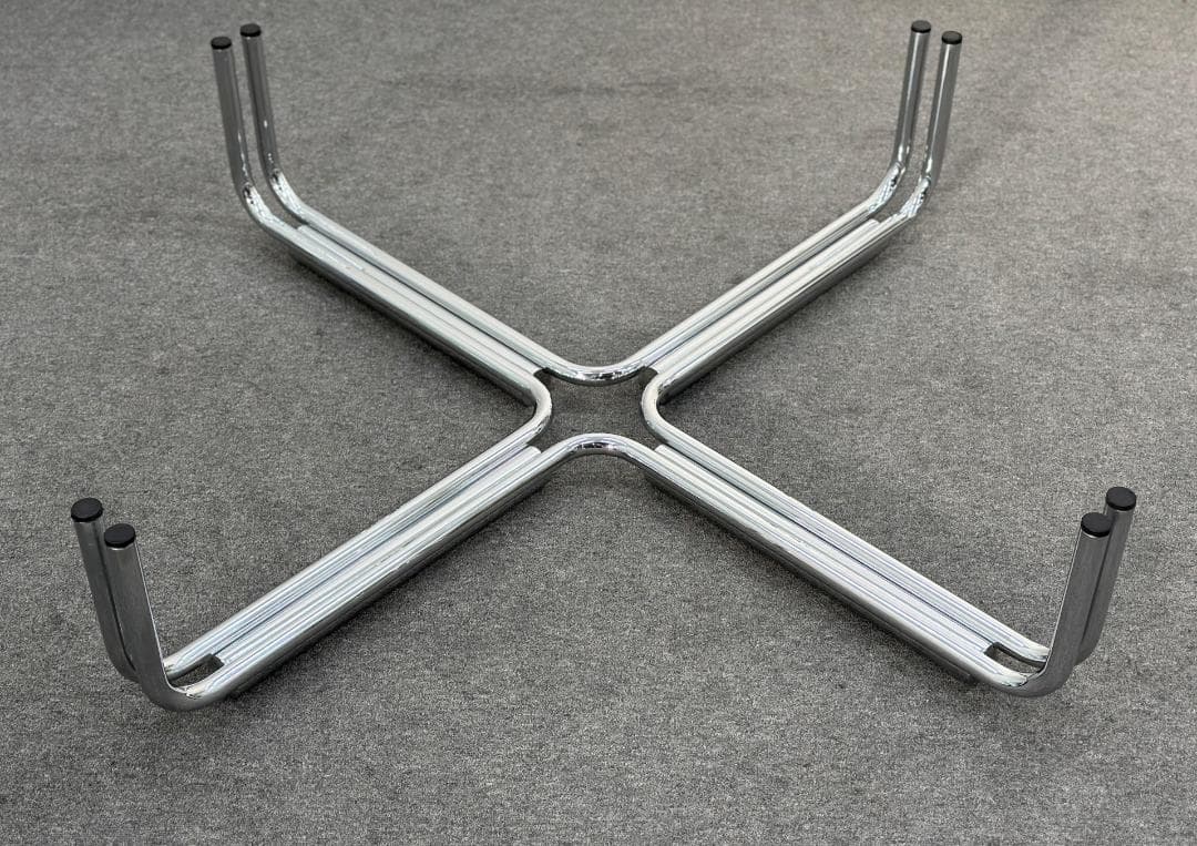 ■Cassina■784ローテーブル　ガラス　ロングセラー　モダン　100cm