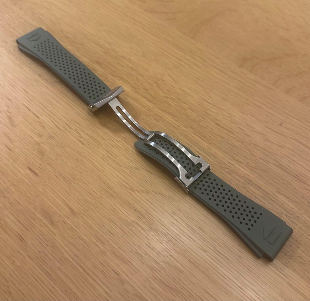 タグホイヤー コネクテッド E4 純正ラバーベルト(45mmモデル用)