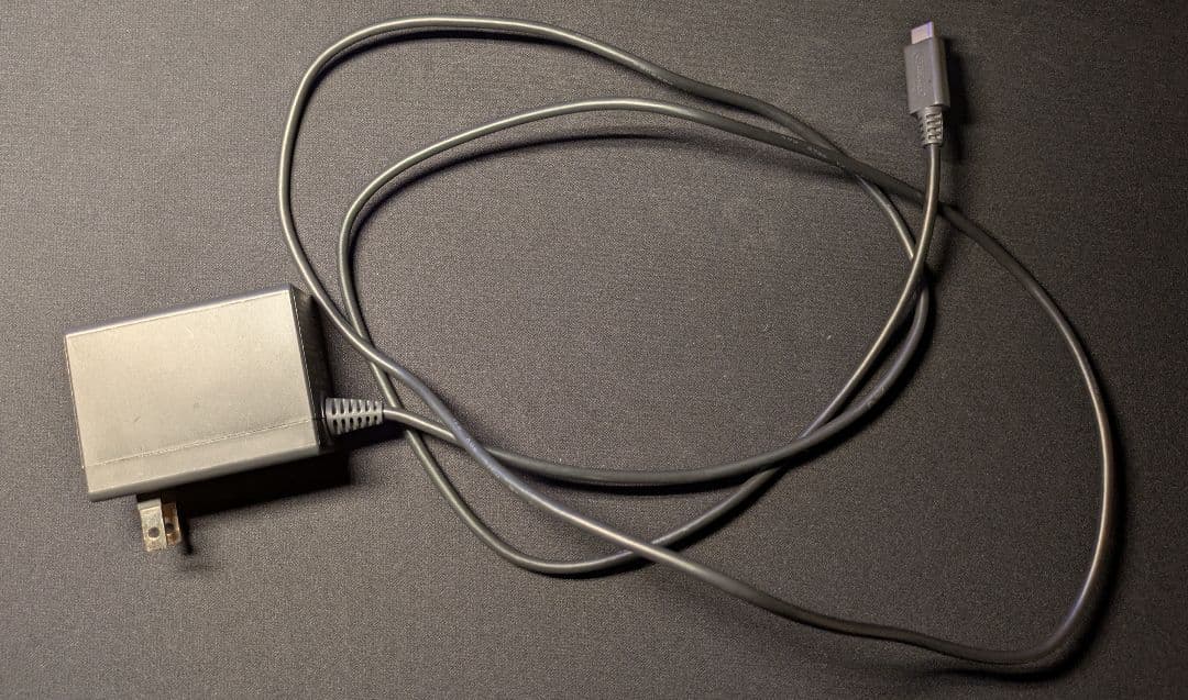 Nintendo Switch Lite イエロー 本体＋純正充電器　美品