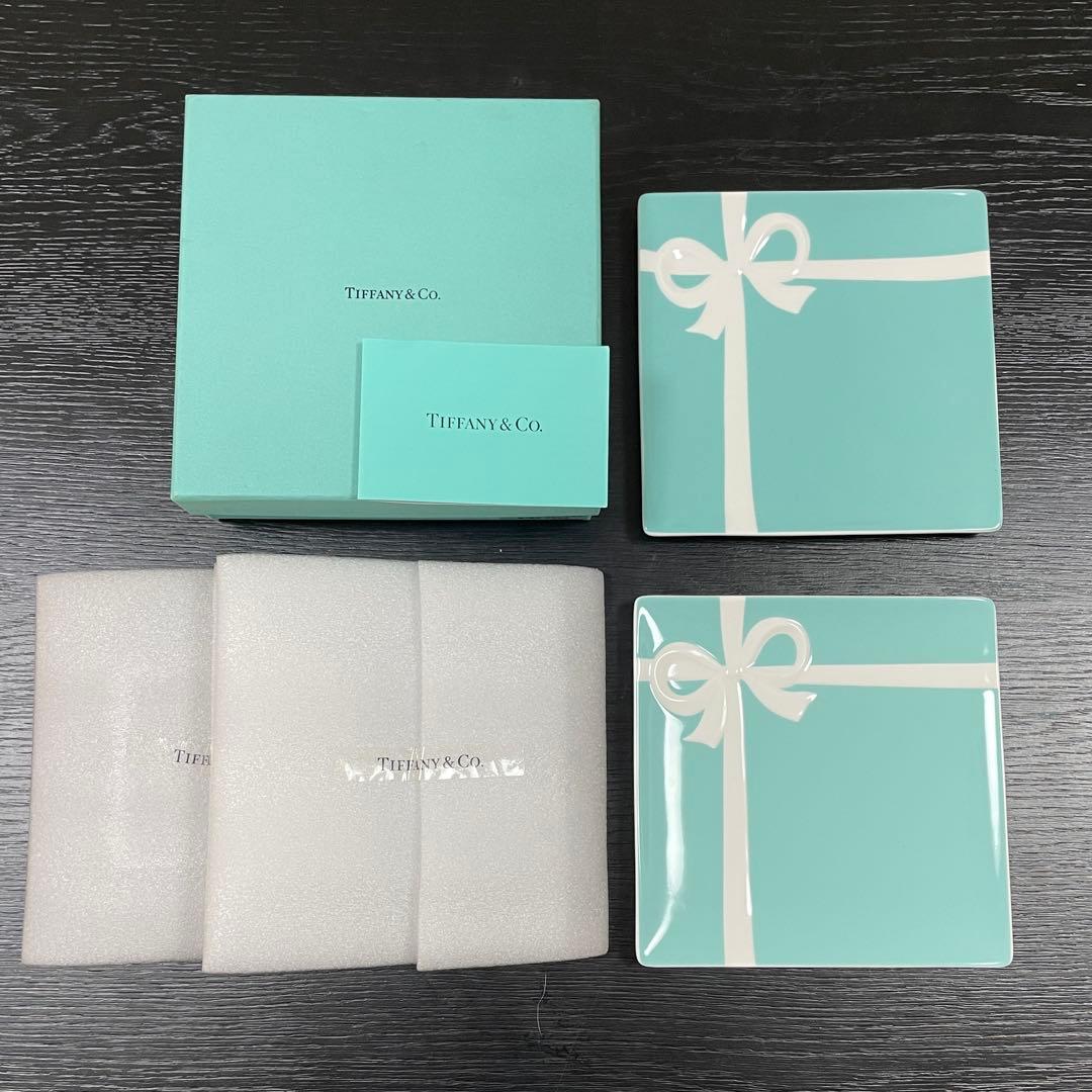 TIFFANYブルーボウデザートプレートセット