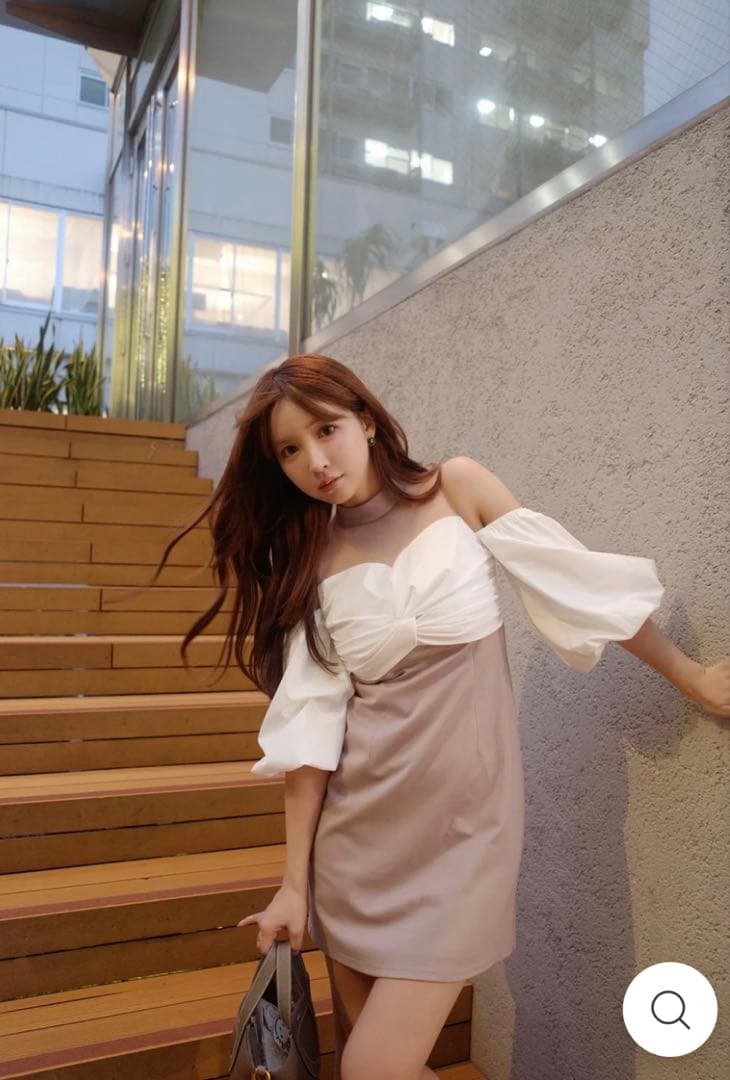 ミストレアスOpen Shoulder Bicolor Mini Dress