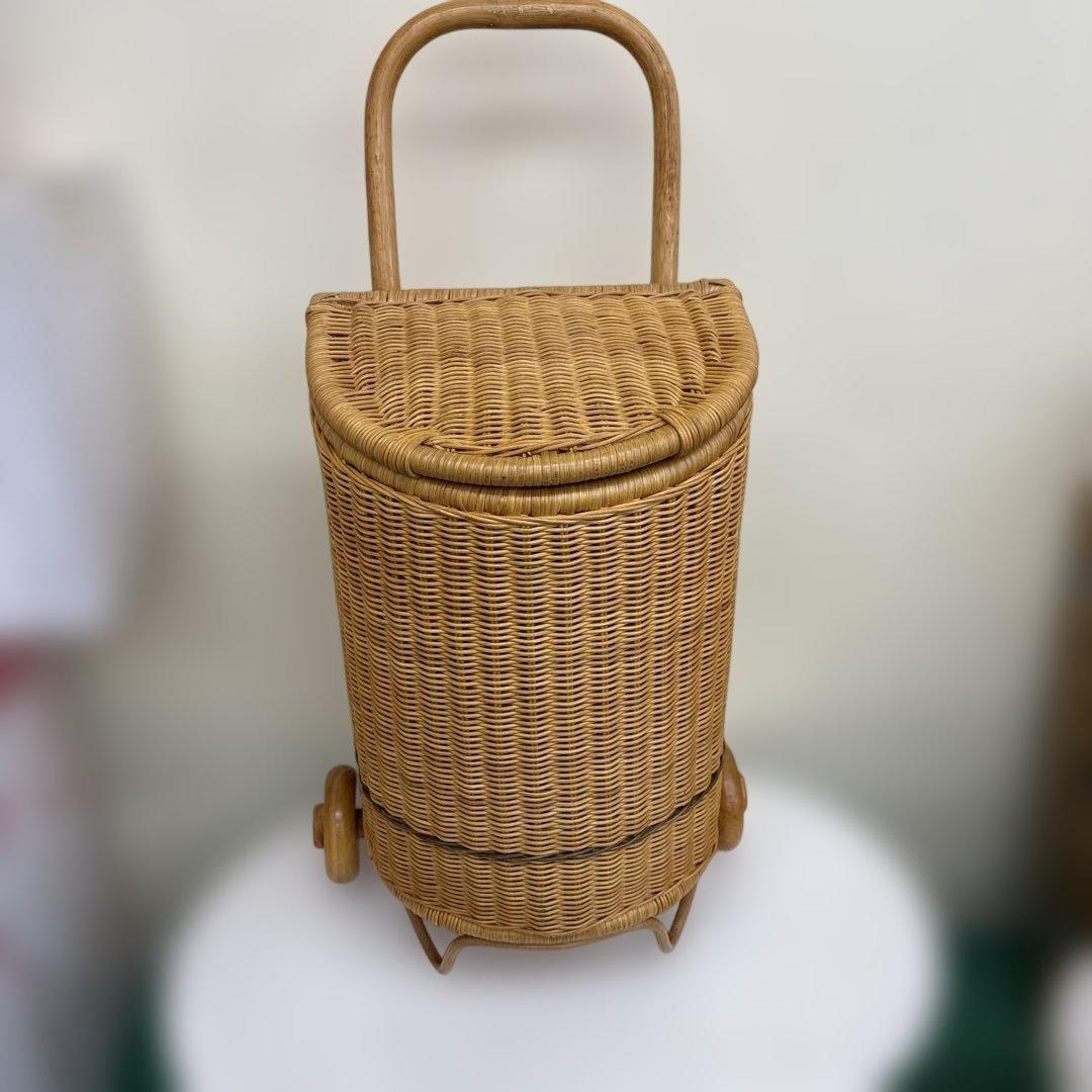 ラタン製キャリーカゴ