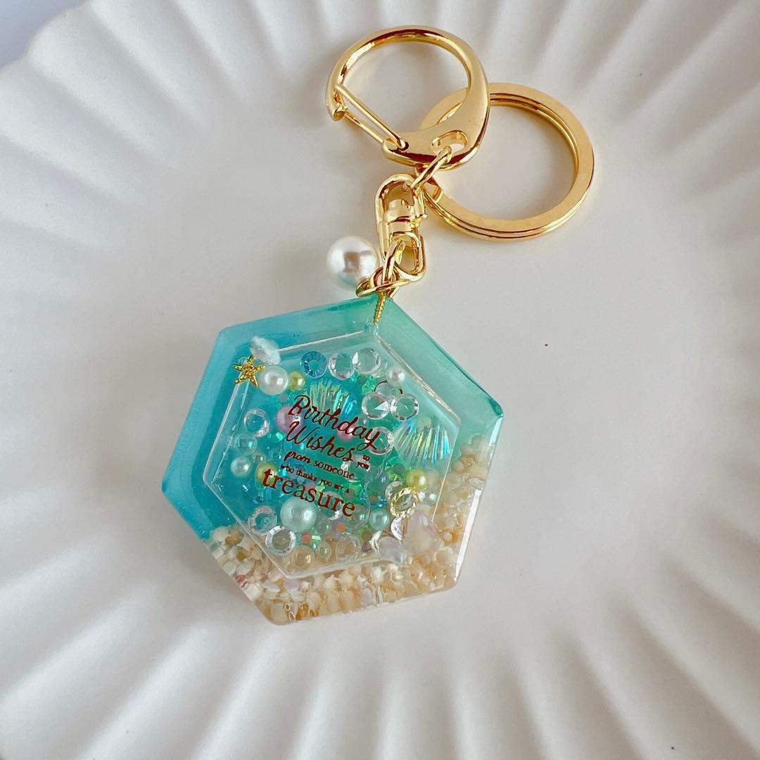 海をつめこんだ　ハンドメイドキーホルダー