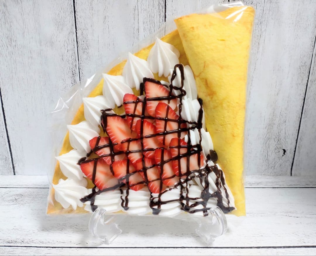 食品サンプル まいづる ストロベリーチョコクレープ