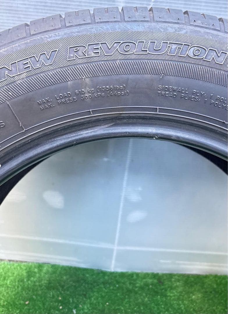 タイヤ・ホイール 195/65R15 91V ZEETEX NEW REVOLUTION