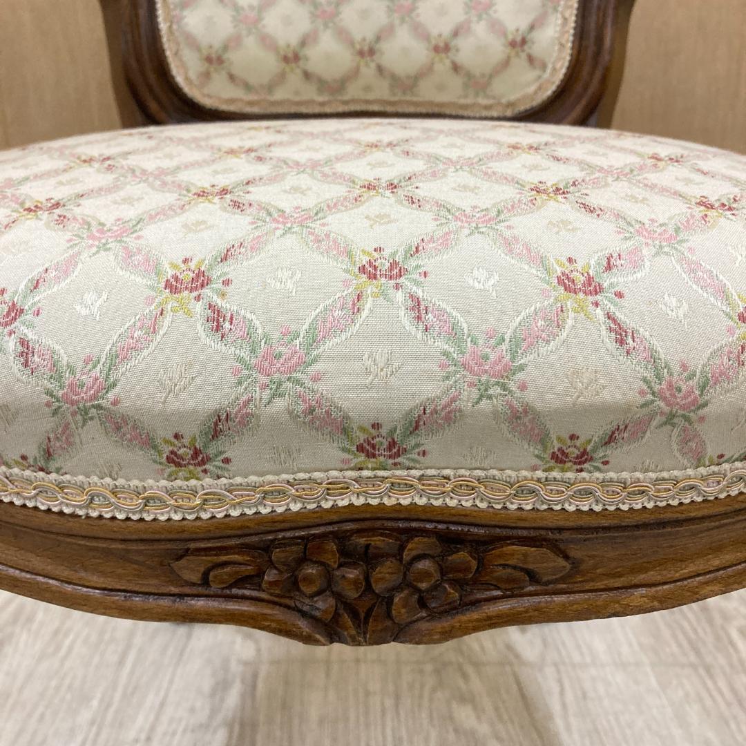 ヨーロピアンクラシックスタイル　アンティーク調　アームチェア　ソファ　B