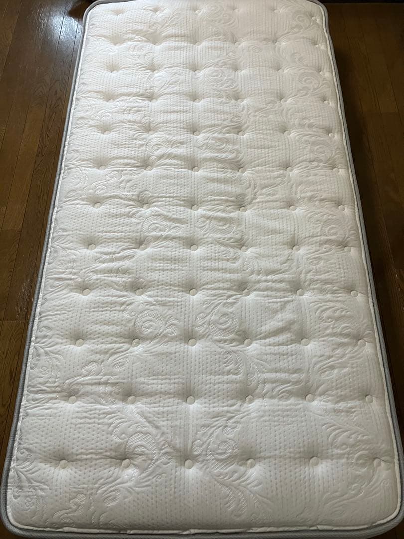 【使用期間1年半美品】シングルマットレス(Nスリープ コンフォートCF1-02)