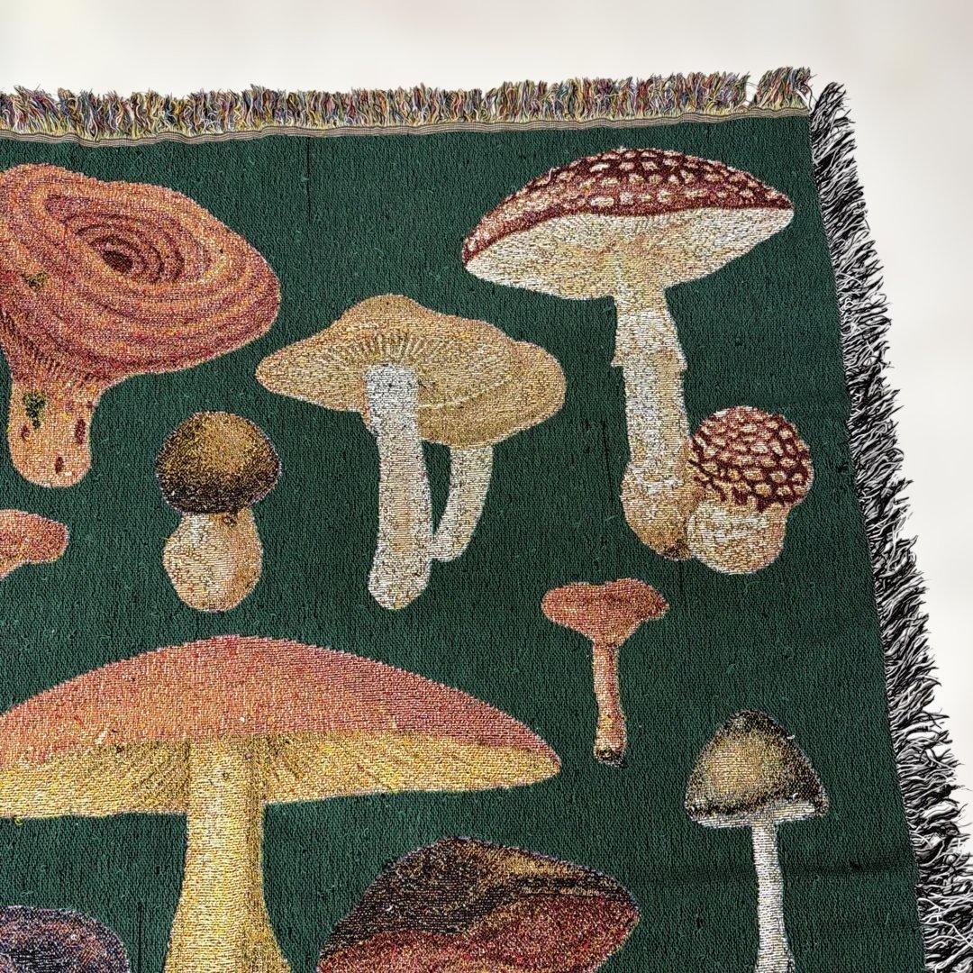キノコ　マルチカバー　ソファカバー　ヴィンテージラグ　182x137