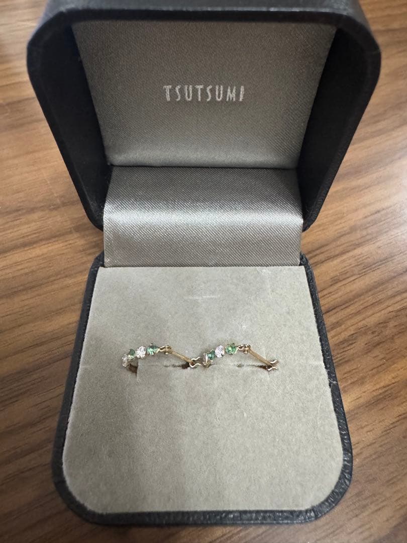 TSUTSUMI ゴールド フープピアス　エメラルド