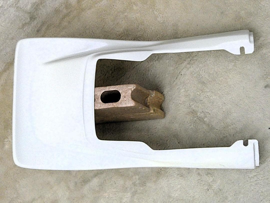 CBX550F　未塗装　テールカウル/仕上げベース CBX400F