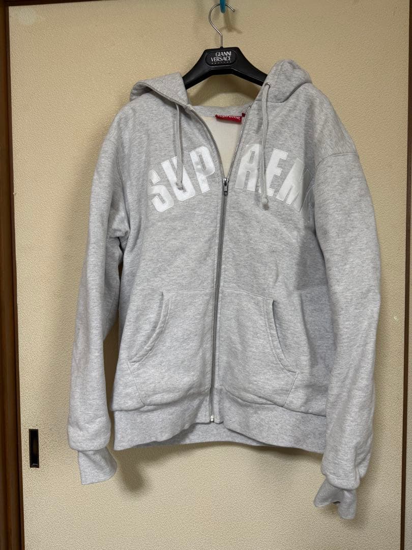 刺繍 supreme 17A/W アーチロゴサーマルジップスウェットパーカー