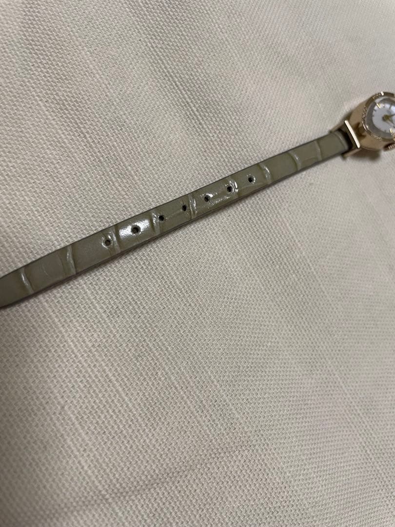 ノジェス　オーバル型　ジュエリーウォッチ