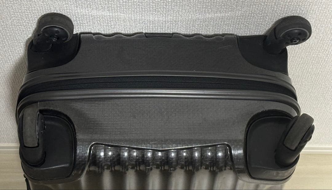 サムソナイト スーツケースコスモライト スピナー 36L